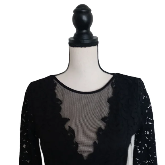 Saylor Zenaida Lace Mini Dress
